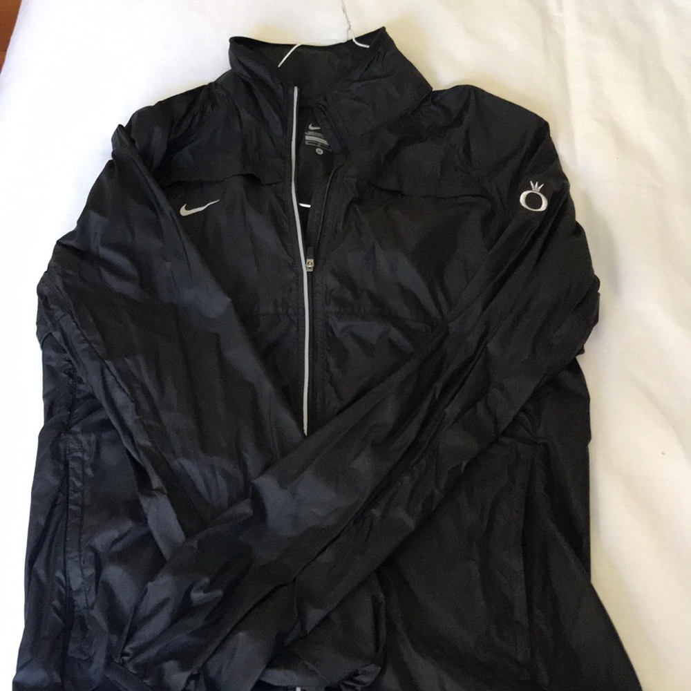 NWOT Nike windbreaker